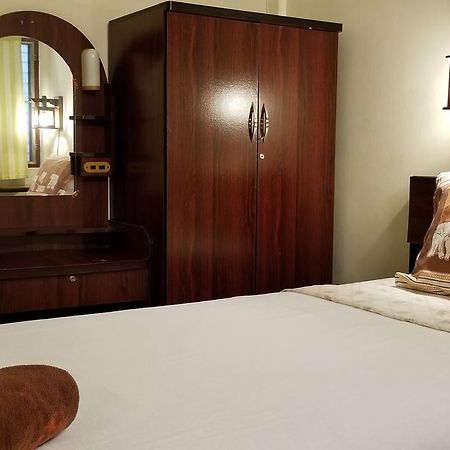 Siriwan Guesthouse Csiangmaj Kültér fotó