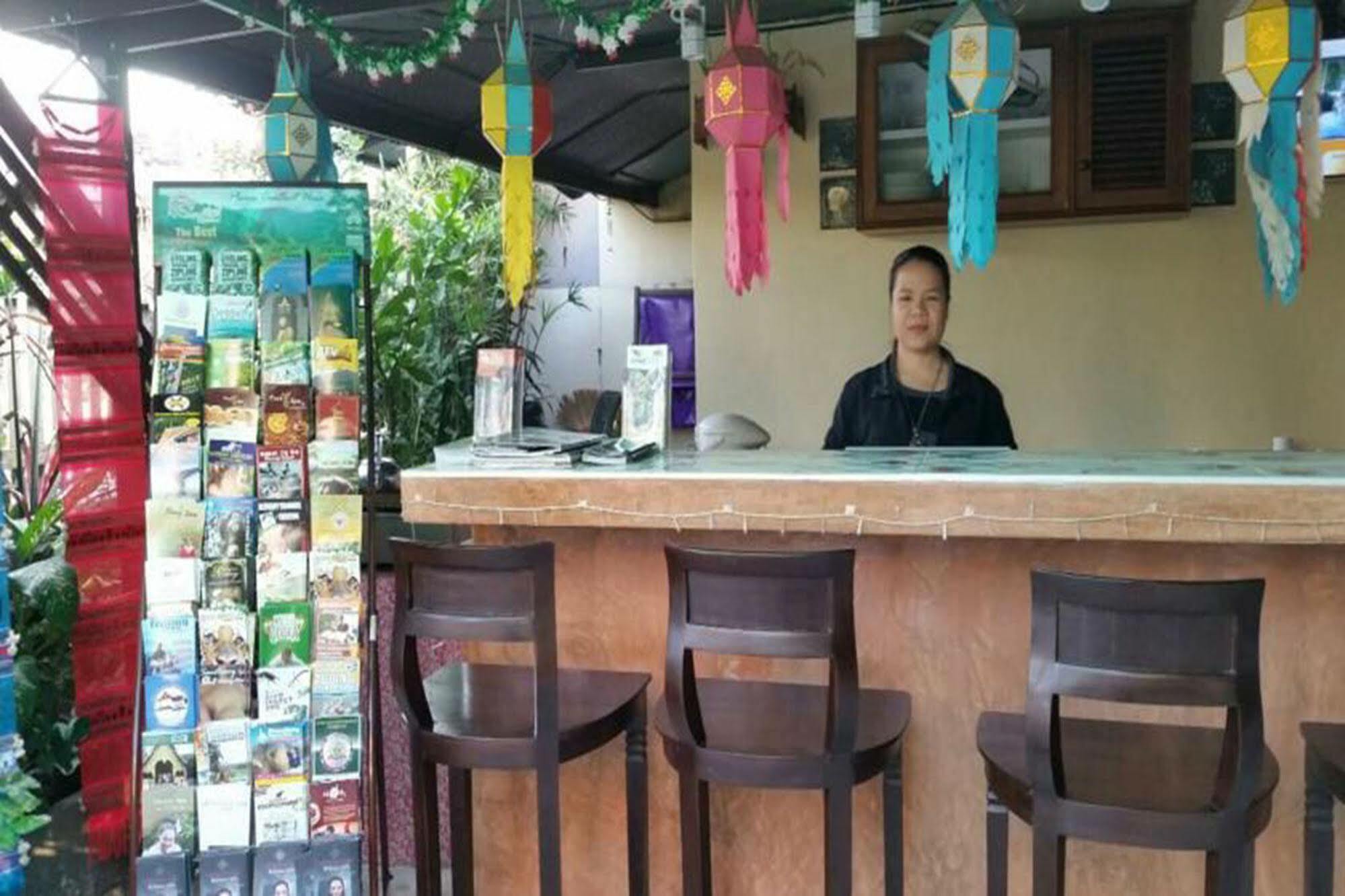 Siriwan Guesthouse Csiangmaj Kültér fotó