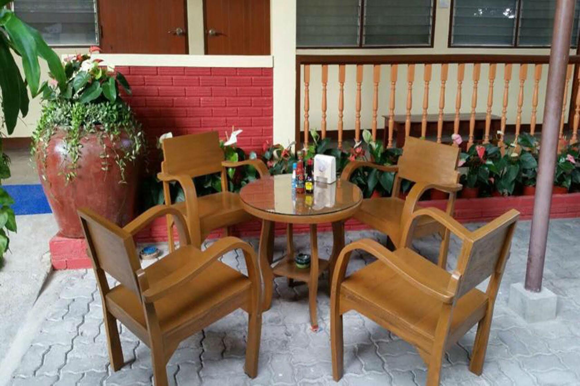 Siriwan Guesthouse Csiangmaj Kültér fotó